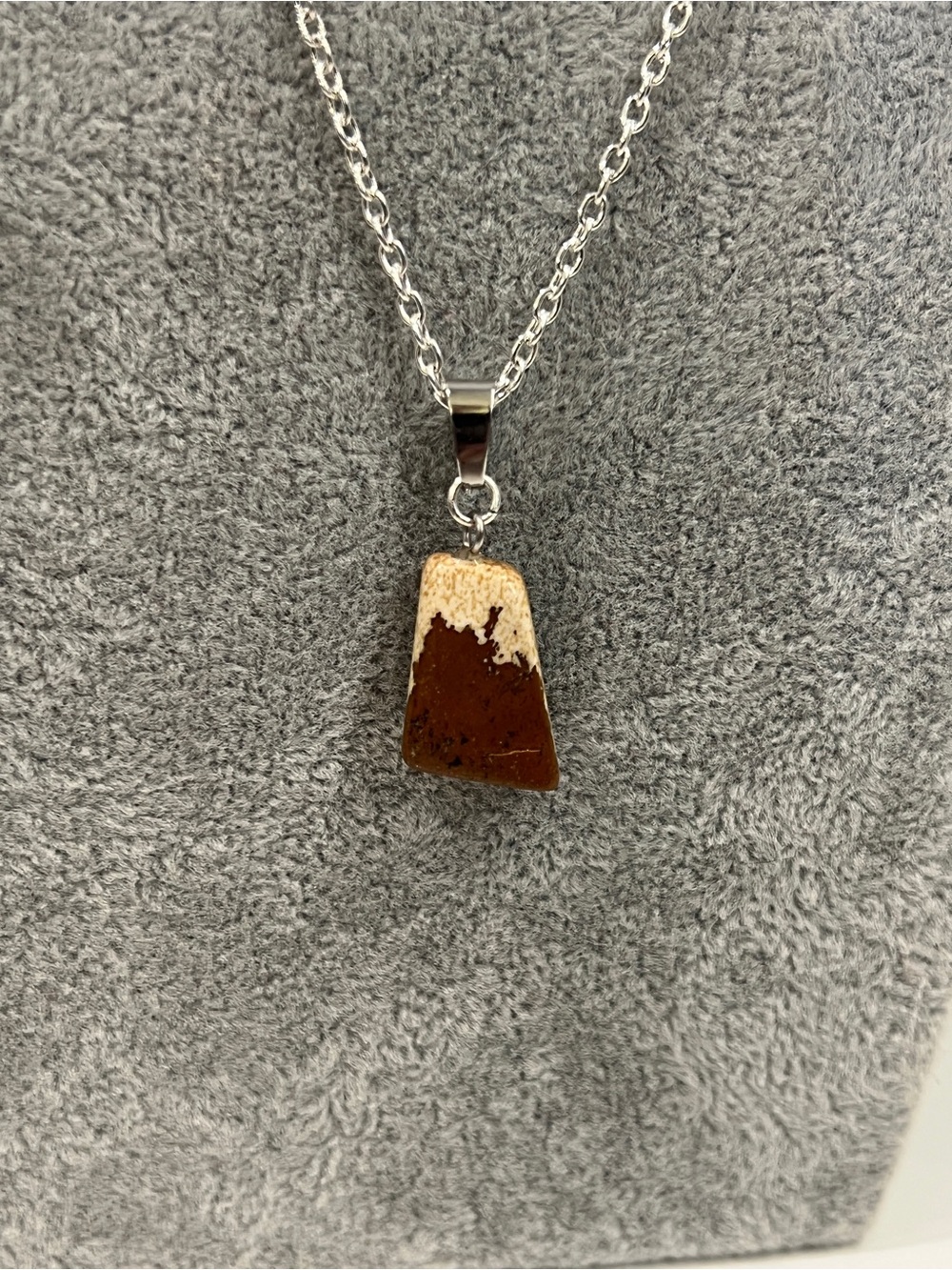 Brown and Cream Natural Stone Pendant Necklace